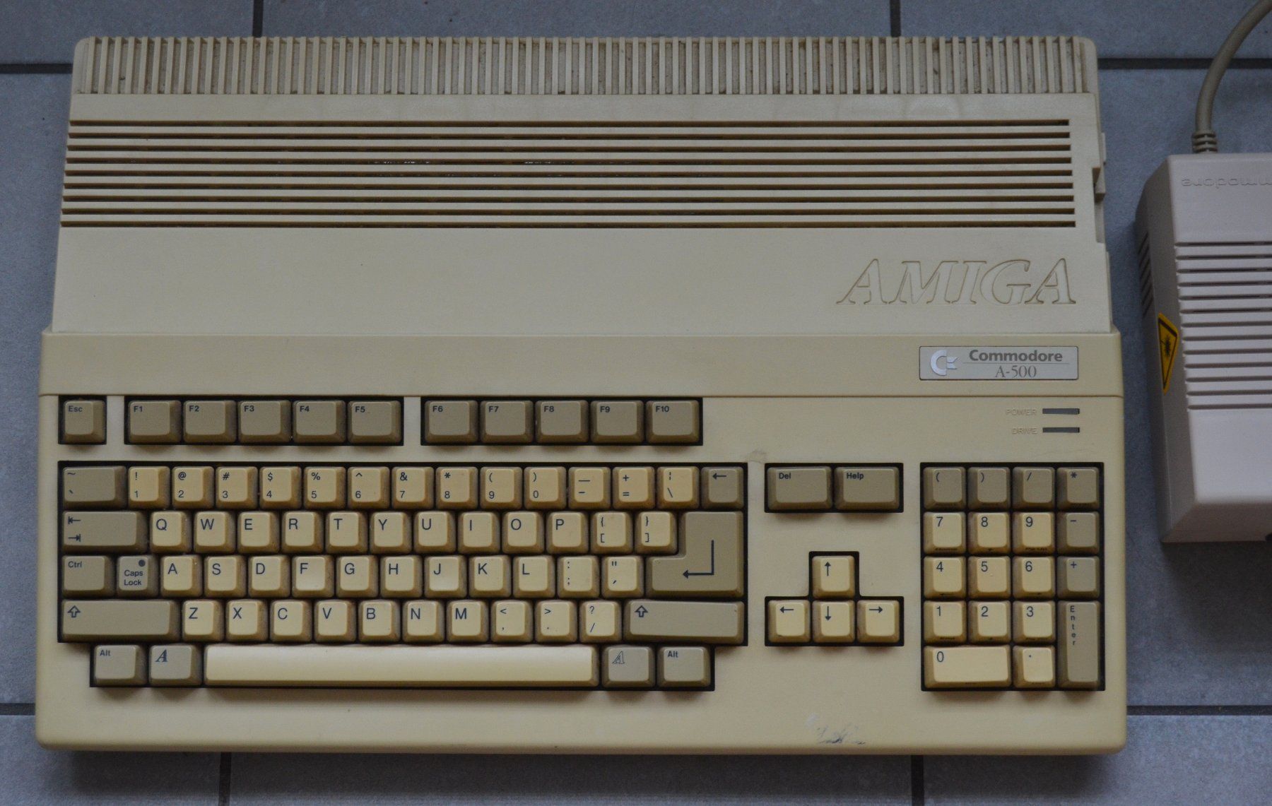 Commodore PC: Amiga Commodore A-500 – Difettoso da Collonges venduto da arashee 2