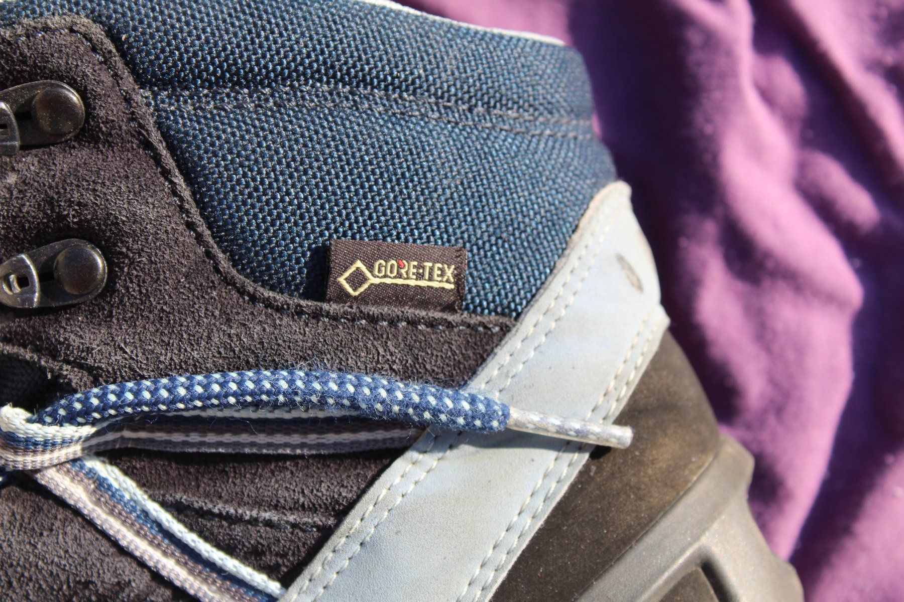 Lowa Scarpe da uomo: Wanderschuhe Lowa Arco 35 Neuwertig – Usato da Walliswil-Nbipp venduto da Speer516 2