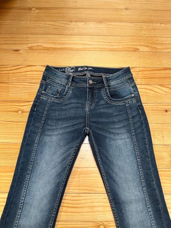 Neue Jeans von Multiblu 36/32 bootcut neuwertig