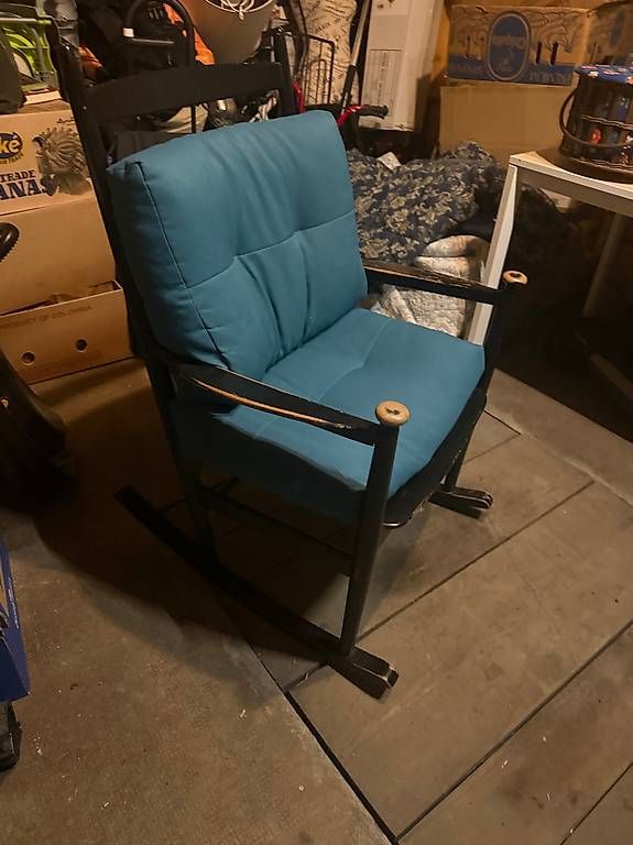 Stühle: Rocking-chair – Gebraucht aus La Chaux-de-Fonds von cha_c6rh 2