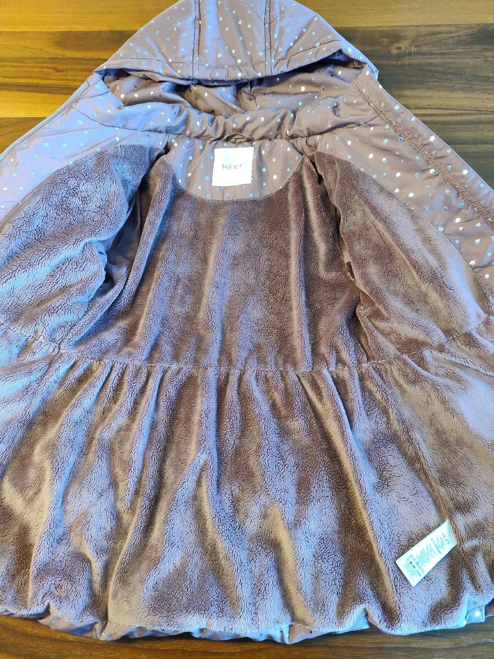 Next Giacche & Cappotti: Next Winter Jacke mit Sternen, Grösse 116 – Usato da Bäretswil venduto da Foif5 1