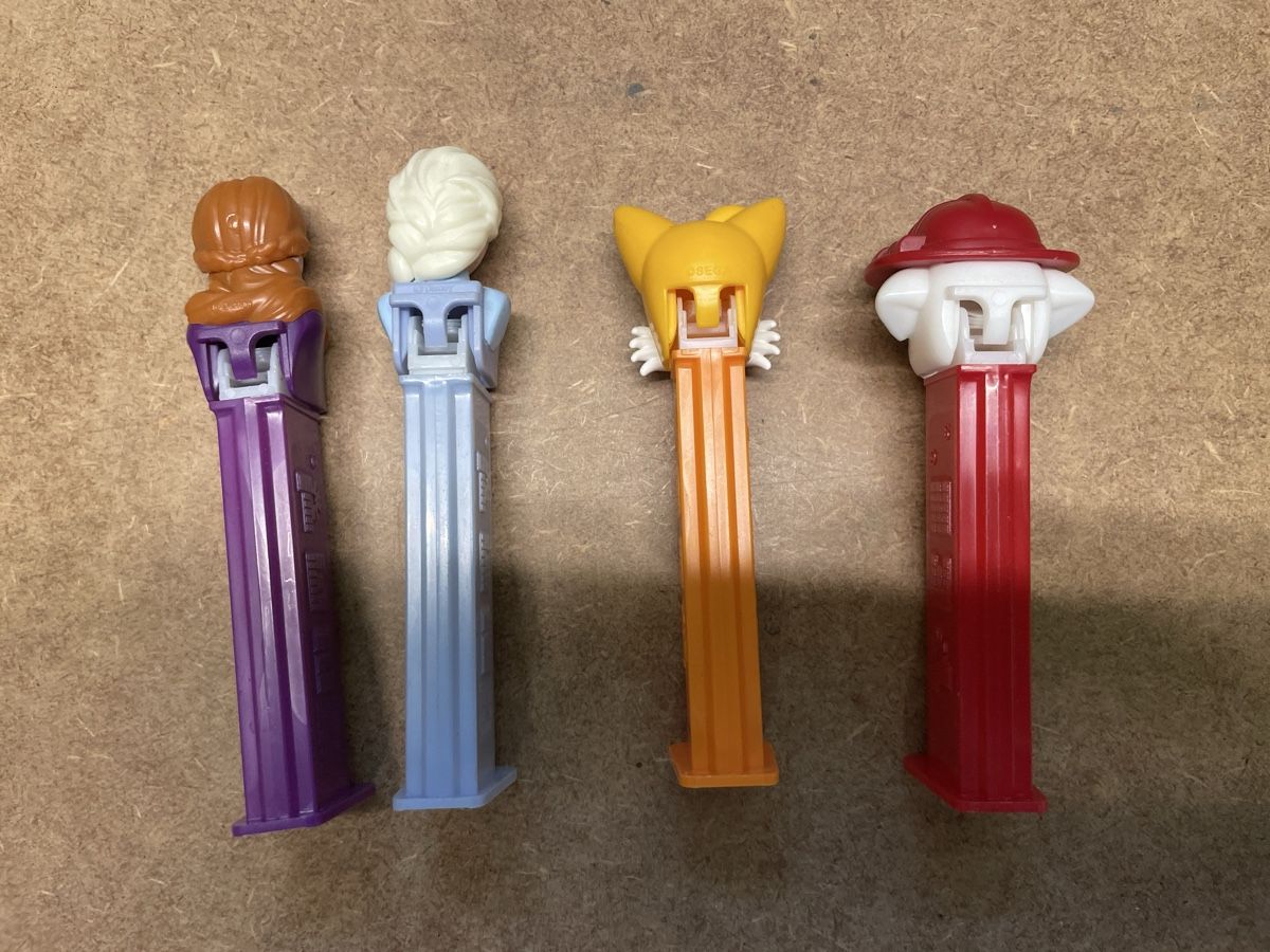 Pez Statuette: Pez Figuren  – Usato da Therwil venduto da rubininio 1