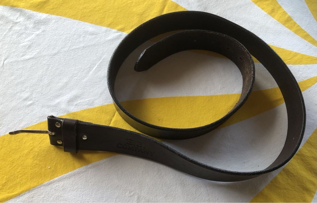 Cinture: GÜRTEL, Leder braun, 119cm – Difettoso da Mühlebach (Goms) venduto da chr_q6d8 2