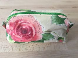 Tasche / Necessaire / Kosmetiktasche / Etui, neue Handarbeit