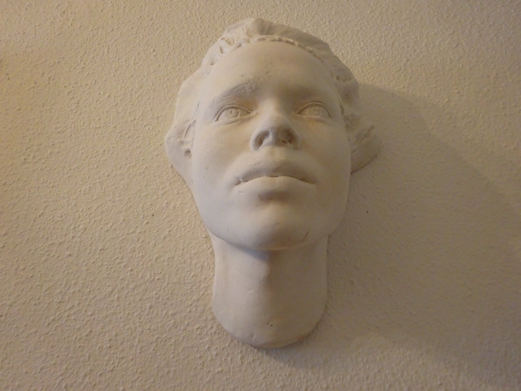 Skulpturen & Statuen: Gips Portrait Skulptur / Monogramm: A.J. 1943 – Gebraucht aus Esslingen von eintagammeer 3