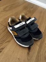 Baskets enfant Geox taille 26 bleu gris bon état