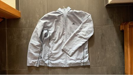 Adidas Jacke, Grösse M, gebrauchter Zustand