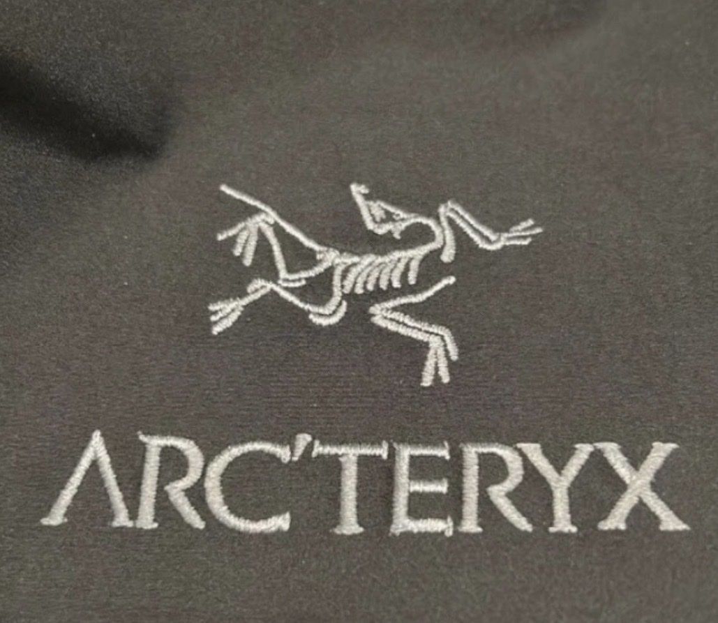Arcteryx Jacken: Arc'teryx Hardshell Jacke – Neu (gemäss Beschreibung) aus Wintersingen von aventure_10 1