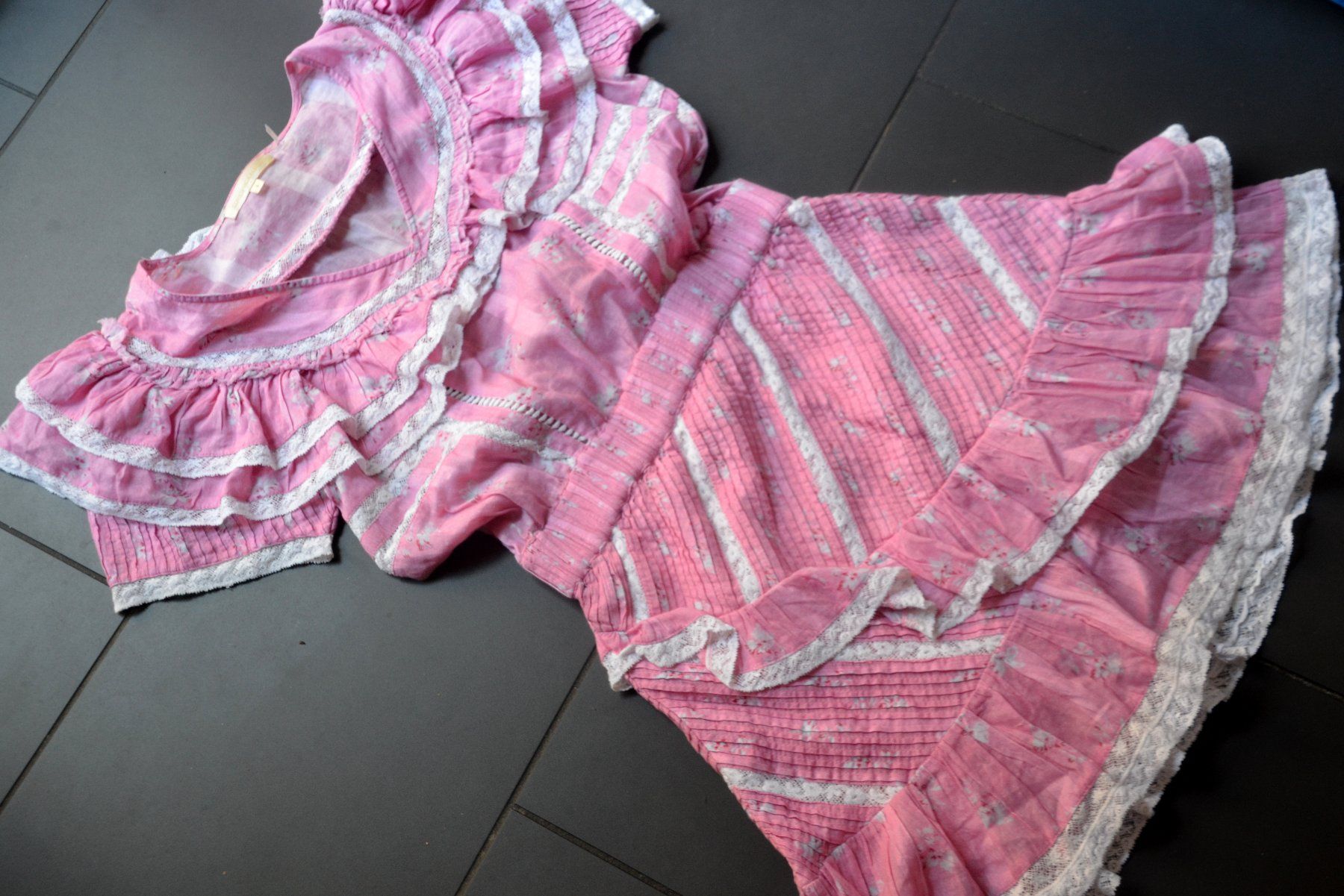 Vestiti: LoveShackFancy Kleid / robe S – Usato da Collonges venduto da arashee 2