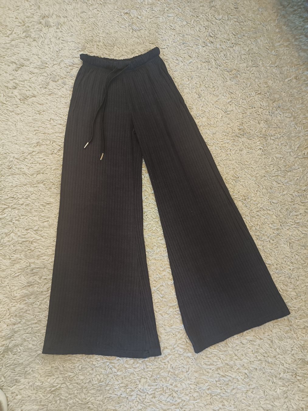 Pantaloni: cullote Damen S VISCOSE  – Usato da Muri AG venduto da Mupuputs