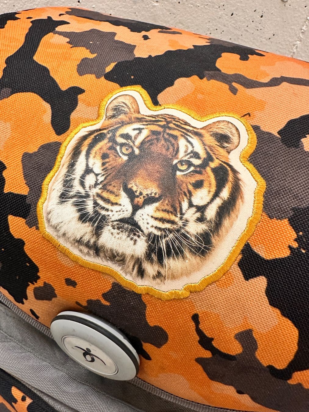 Rucksäcke: Schultasche Belmil Compact Orange Camouflage – Gebraucht aus Vaduz von valeole 1
