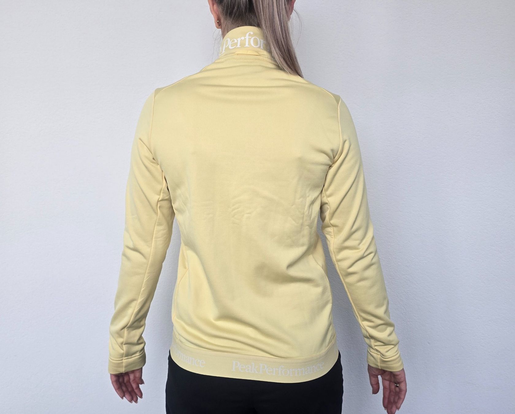Peak Performance Jacken: Peak Performance Zip Jacket / gelb / Gr. S Neu – Neu und originalverpackt aus Herisau von yellowsunflower1988 1