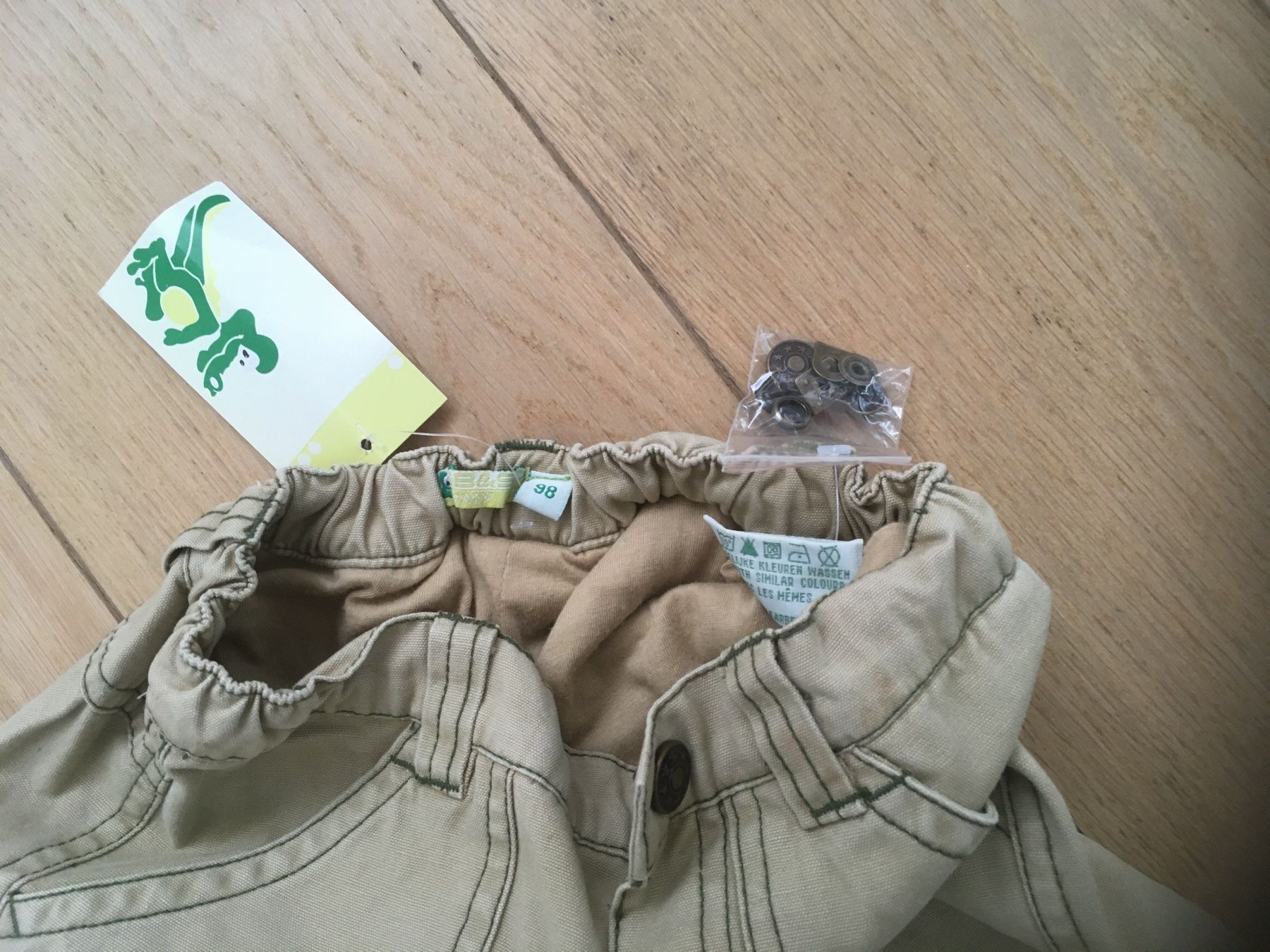 Pantaloni: Canvas/Cargohose NEU! Gr. 98 – Nuovo e nell'imballaggio originale da Gächlingen venduto da Tara_devi 1