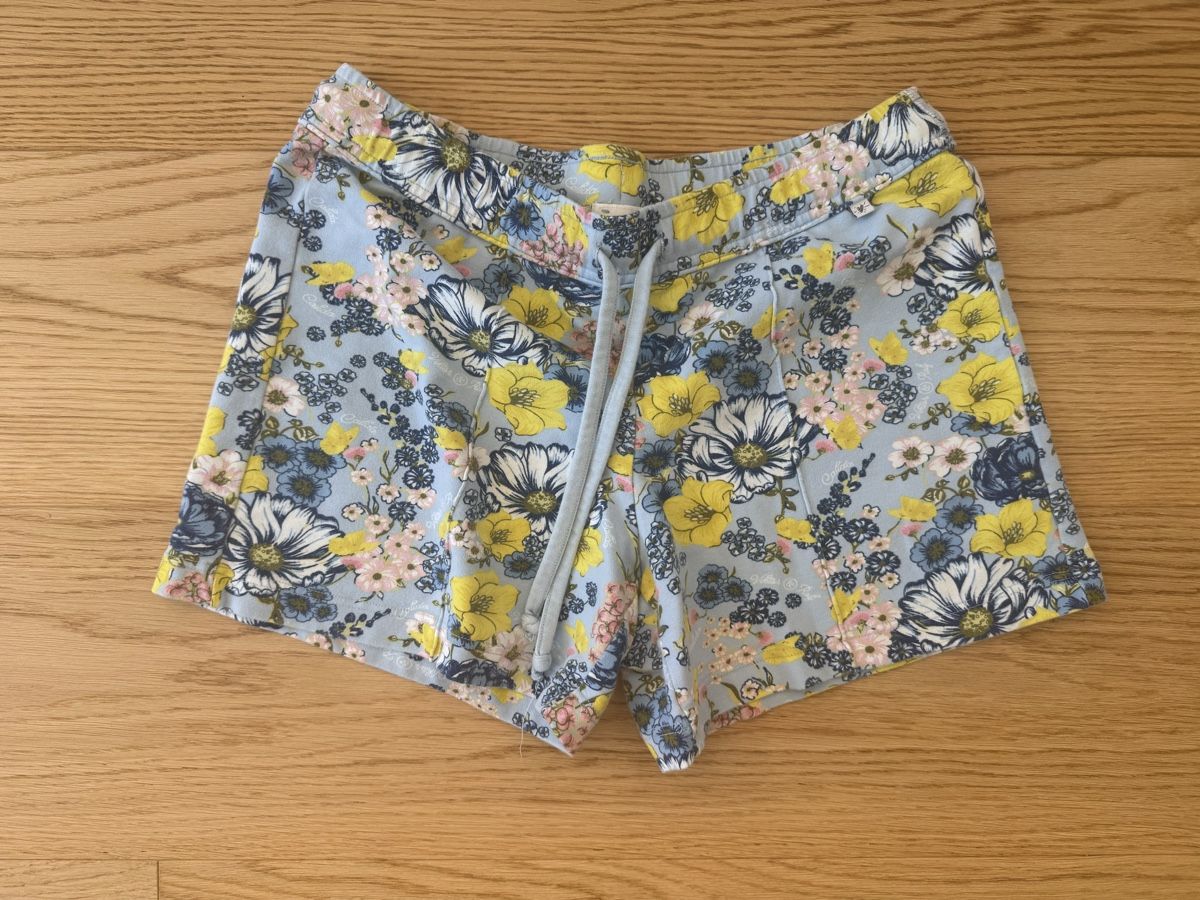 Calida Hosen: Viktor & Rolf Calida Shorts Blumenmuster Grösse S  – Gebraucht aus Hergiswil NW von Labello01