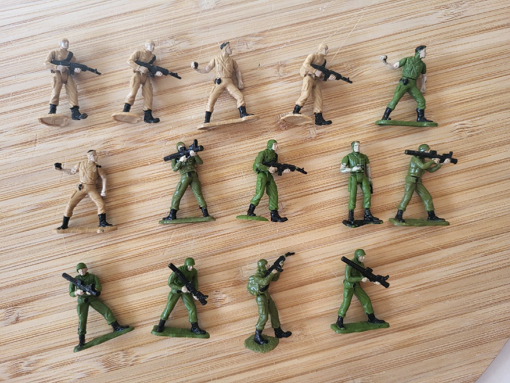 Majorette Giocattoli: soldats majorette – Usato da Martigny venduto da Malamike