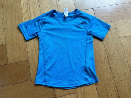 Kinder Sport T-Shirt von Quechua Gr. 125-132 (8 J.)