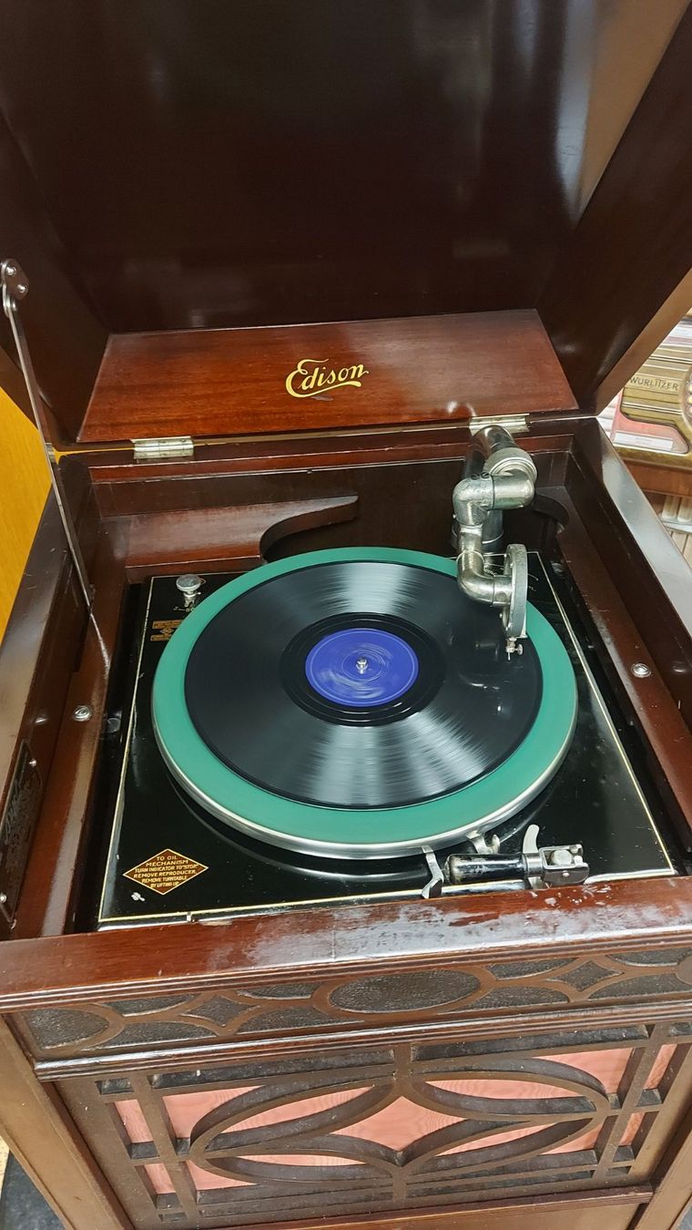 Edison Giradischi: Edison Diamond Disc Grammophone – Usato da Herzogenbuchsee venduto da phonowelt 2