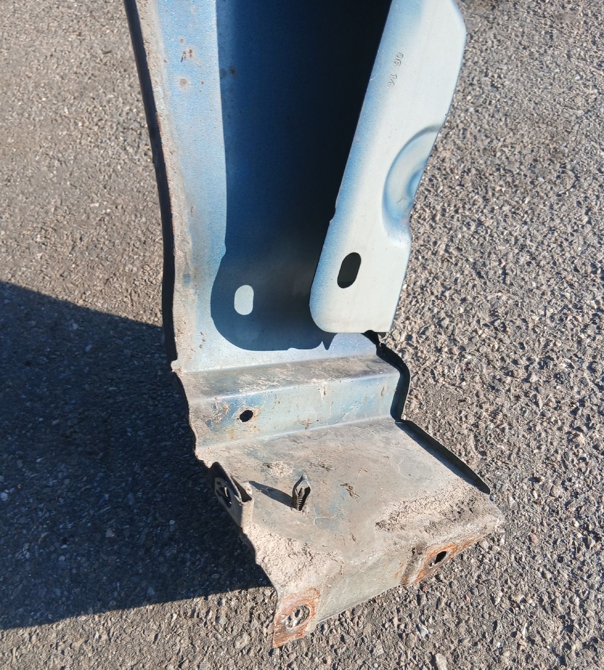 Jaguar Tutti pezzi di ricambio auto: Aile droite Jaguar X-Type – Usato da la heutte venduto da Auto-stock 2