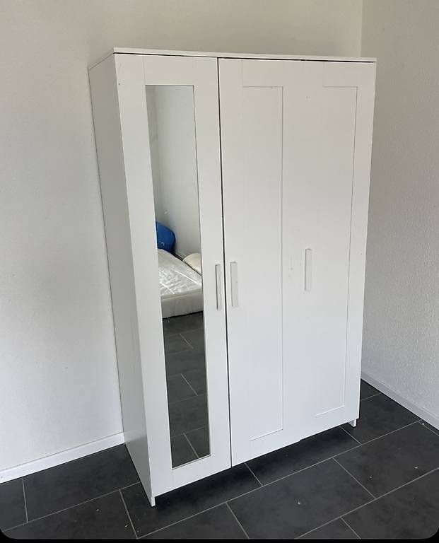 Armoires: Armoire – D'occasion à Collombey par mar_8bsx