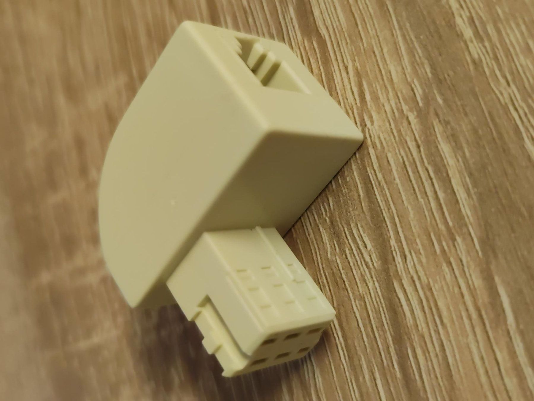 Unità & Adattatore: Adapter zum Verkauf – Nuovo e nell'imballaggio originale da Fislisbach venduto da Flohmarkt.- 1