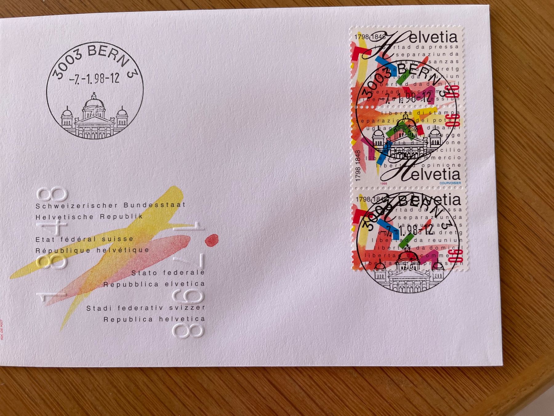 Tous les timbres: 4 doc. différents, 1er j, parfait état – D'occasion à Sonceboz-Sombeval par Comment2 1