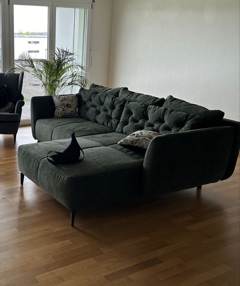 Sofas: Grünes Samt velours Sofa – Gebraucht aus Zürich von lazylennon