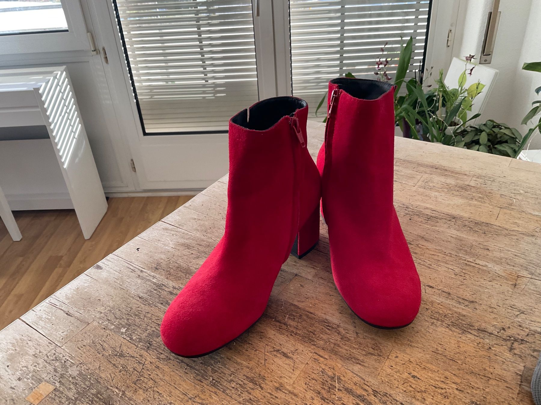 Paul Green Damenschuhe: rote Wildleder Stiefeletten – Neu und originalverpackt aus Meilen von 1928NixilGnuey 4