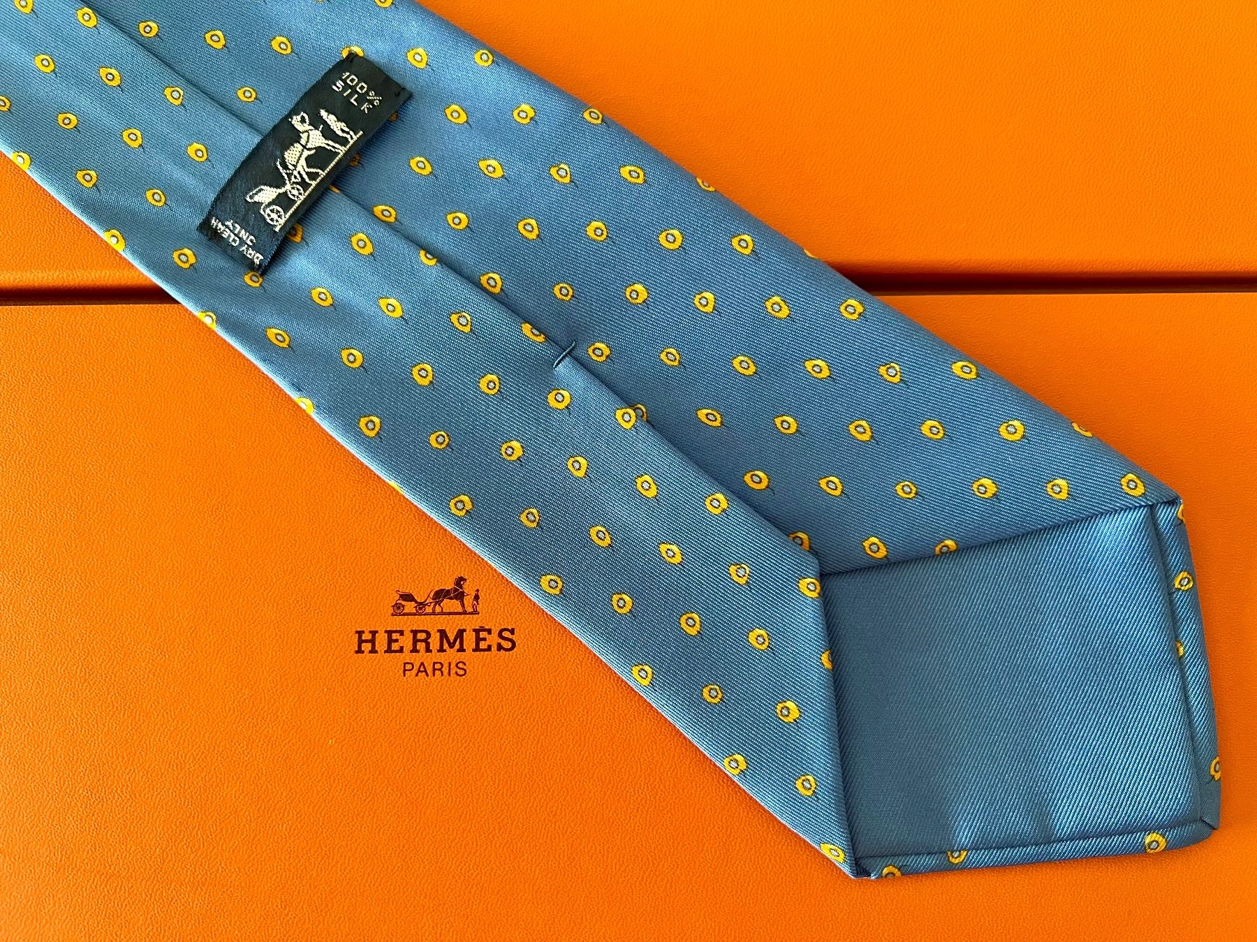 Hermès Cravates: Cravate HERMES-Paris „Blue Evolution“ - avec box original – Neuf (Voir description) à Le Mont-sur-Lausanne par luxurylover 4