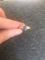 Bague or 18 carats et saphir de 1.08 ct