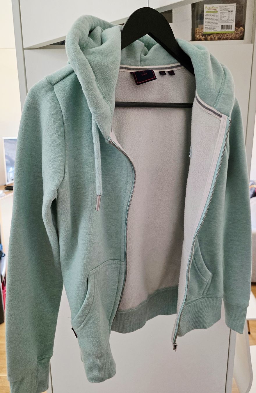 Maglioni & Felpe: Damen kinder Hoodie Gr.36 hell grün – Usato da wetzikon venduto da Bestedienste