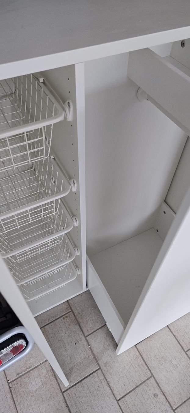 Ikea Guardaroba: IKEA Kindergarderobe weiss mit Drahtkörben  – Usato da Mauren venduto da MaJa_1117