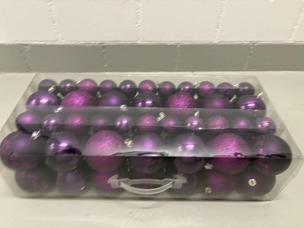Tutte le decorazioni: Violette Weihnachtskugeln aus Plastik , 94 Stk – Nuovo (secondo la descrizione) da Dietikon venduto da sue_qzb6 1
