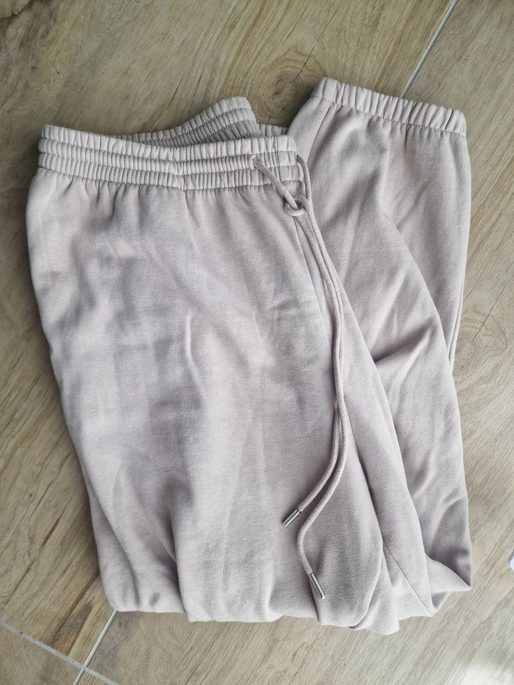 H&M Pantaloni: Jogginghose, Beige, Grösse XL – Usato da Altishausen venduto da ter_58nj 1