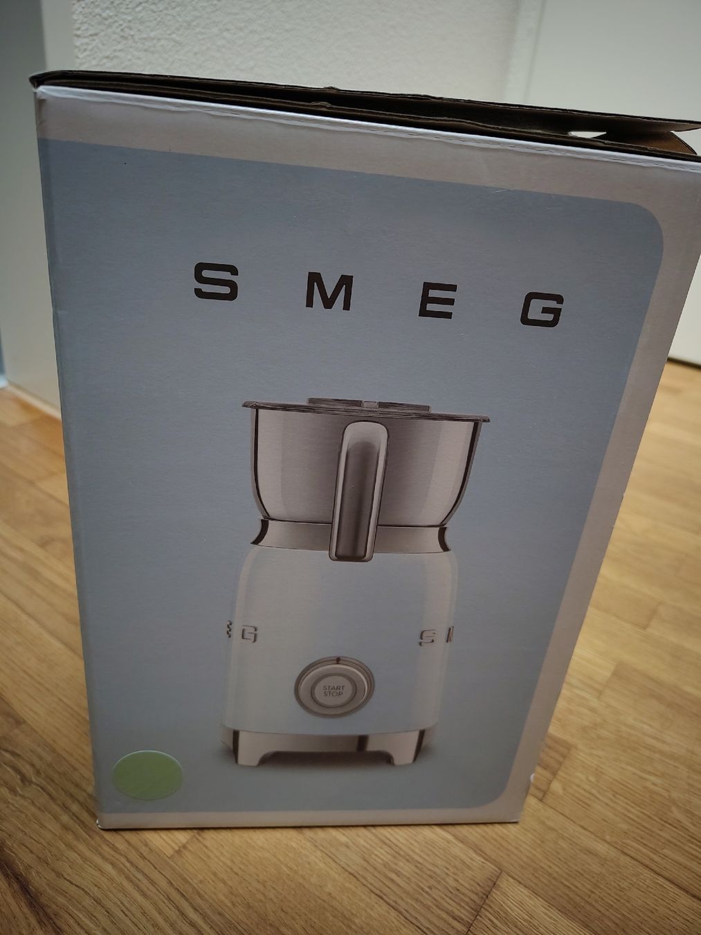 Smeg Appareils de cuisine: Milchschäumer neu ohne Behälter!!! – Défectueux à Luzern par bettinaalexandra 2