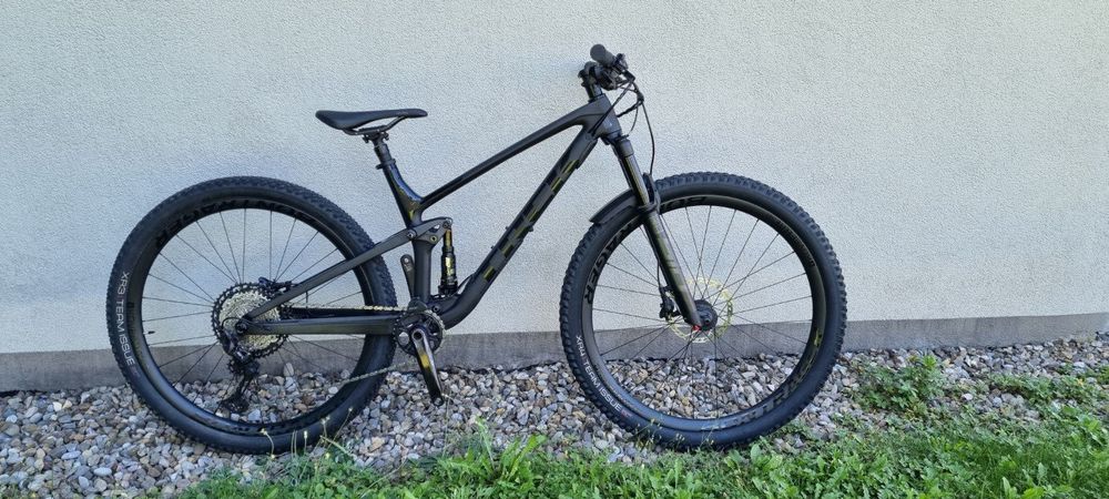 Trek top deals fuel 9.8 2021