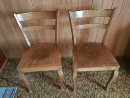 Antike Holzstühle, 2 Stück, Vintage Look guter Zustand!