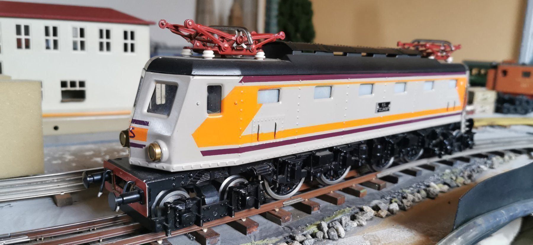 Modellini di ferrovie: Elettren FS 0428 Lokomotive 3L – Usato da Aesch BL venduto da Refurber 1