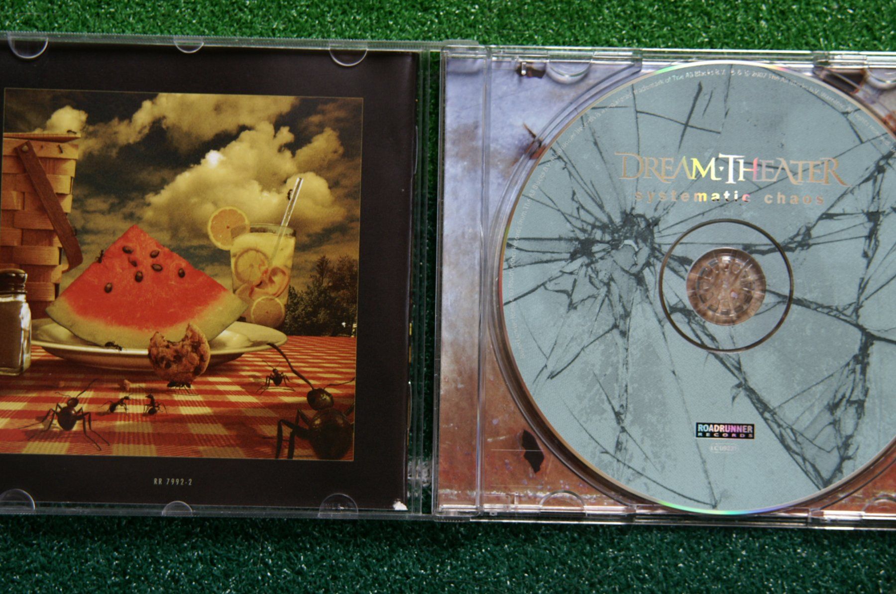 CD: Dream Theater - Systematic Chaos – Usato da Flamatt venduto da Herzkarst 2