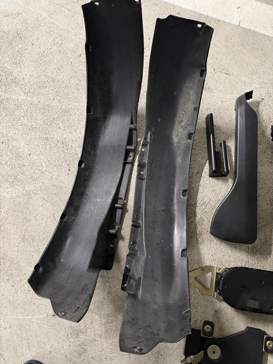 Tutti pezzi di ricambio auto: BMW E30 Cabrio Teile – Usato da Menziken venduto da Kasti1989 6