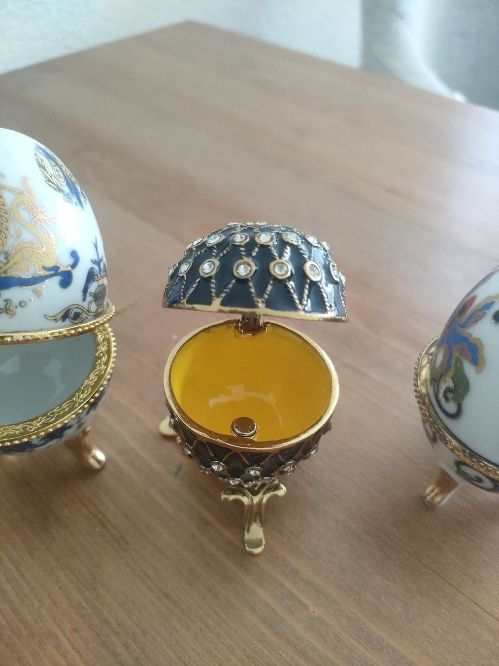 Tutte le decorazioni: Lot 7 Ei fabergé still – Difettoso da Weiningen TG venduto da NumisBila 1