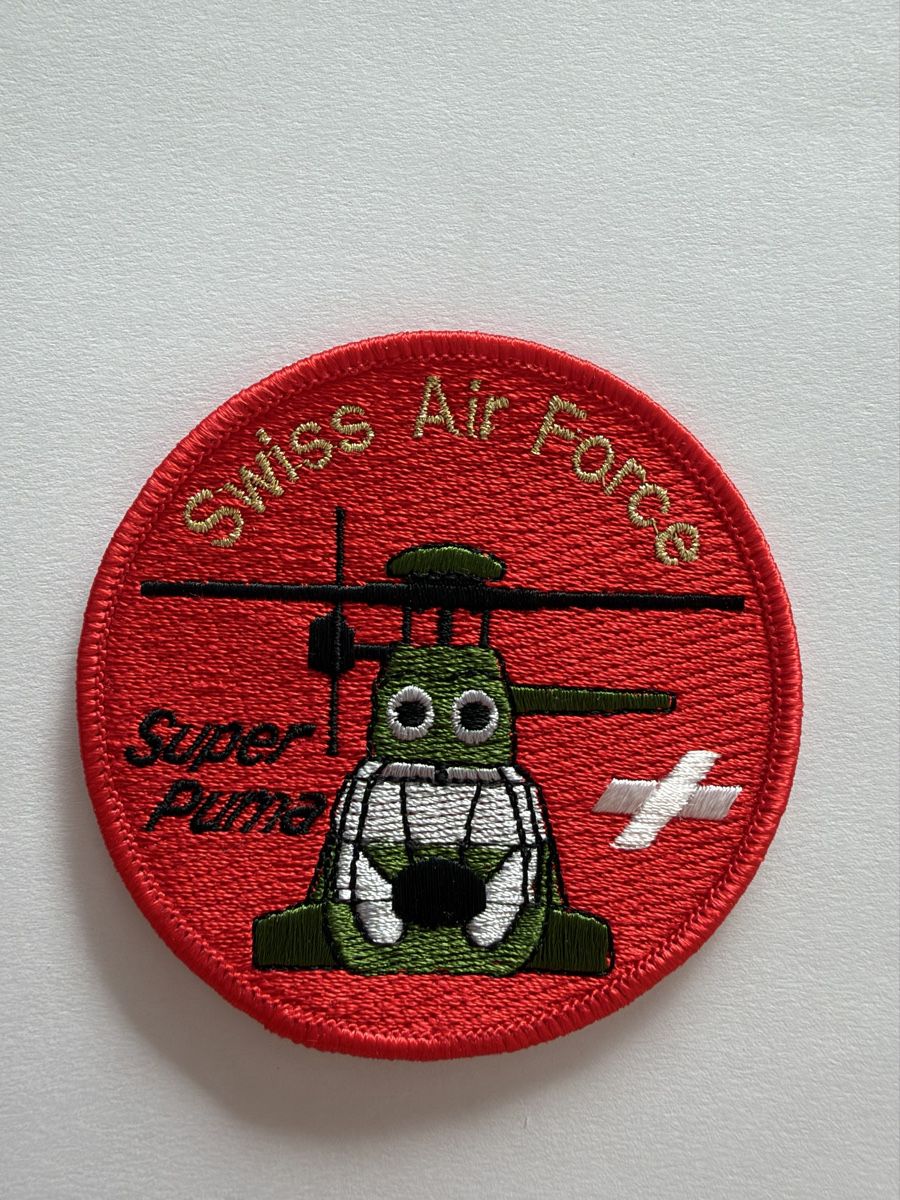 Schweizer Armee Plaketten & Abzeichen: Swiss Air Force Super Puma pack – Gebraucht aus Chamoson von Lio_Rey 4