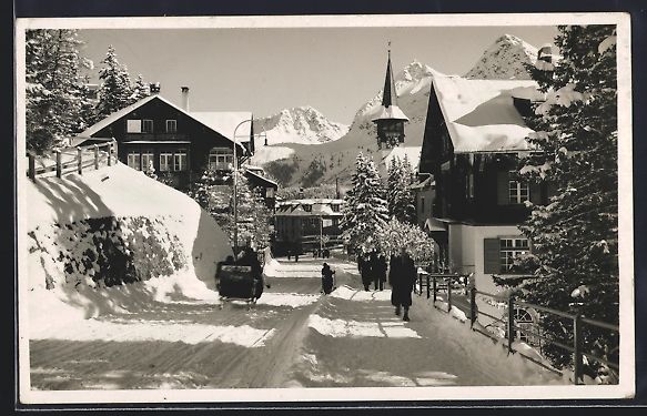 Cartoline postali: Arosa, Dorfstrasse mit Schlitten im Schn – Usato da Berlin venduto da bartko-reher