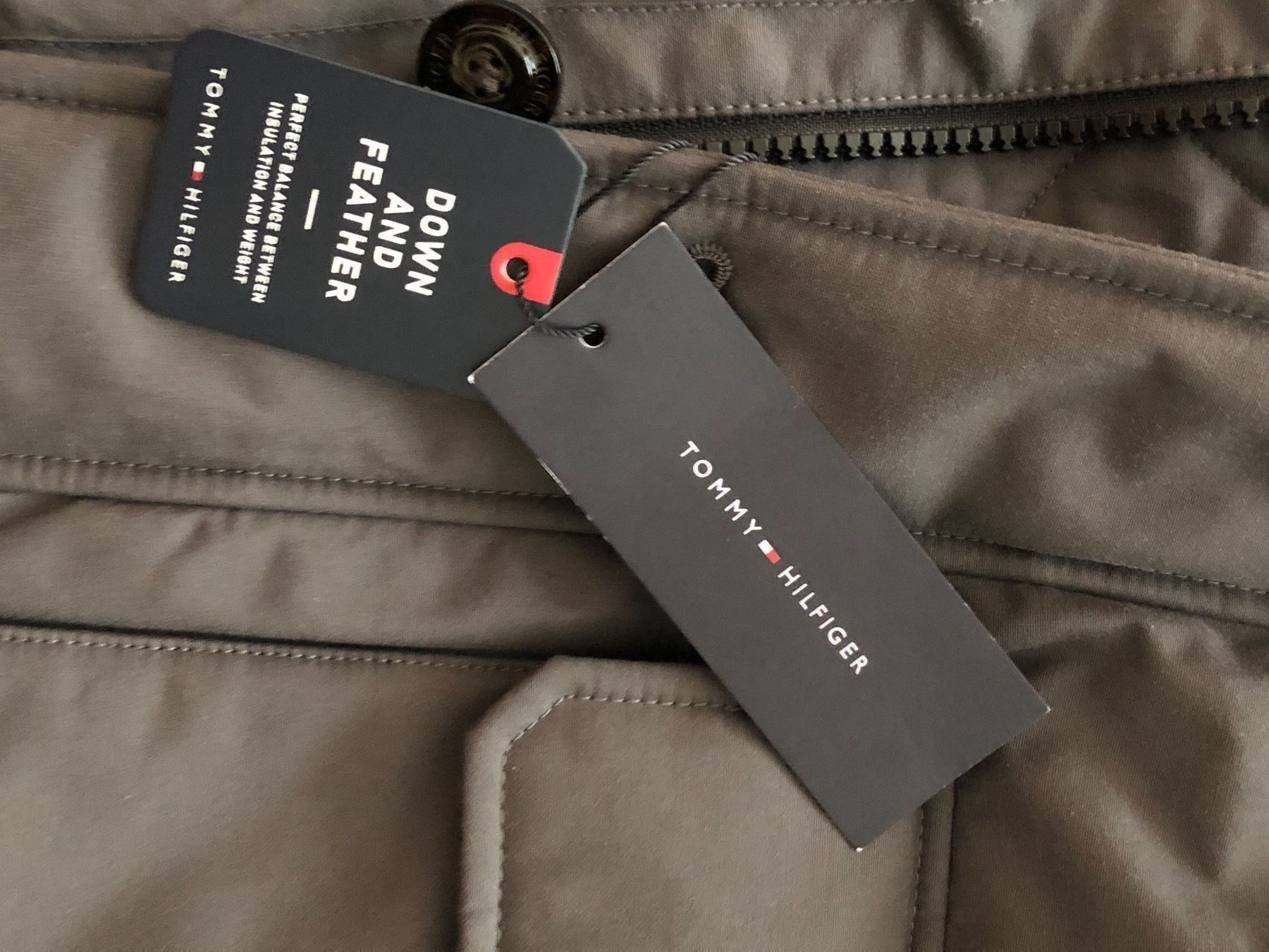 Tommy Hilfiger Giacche: Tommy Hilfiger – Nuovo e nell'imballaggio originale da Fislisbach venduto da Brandopfer810 4