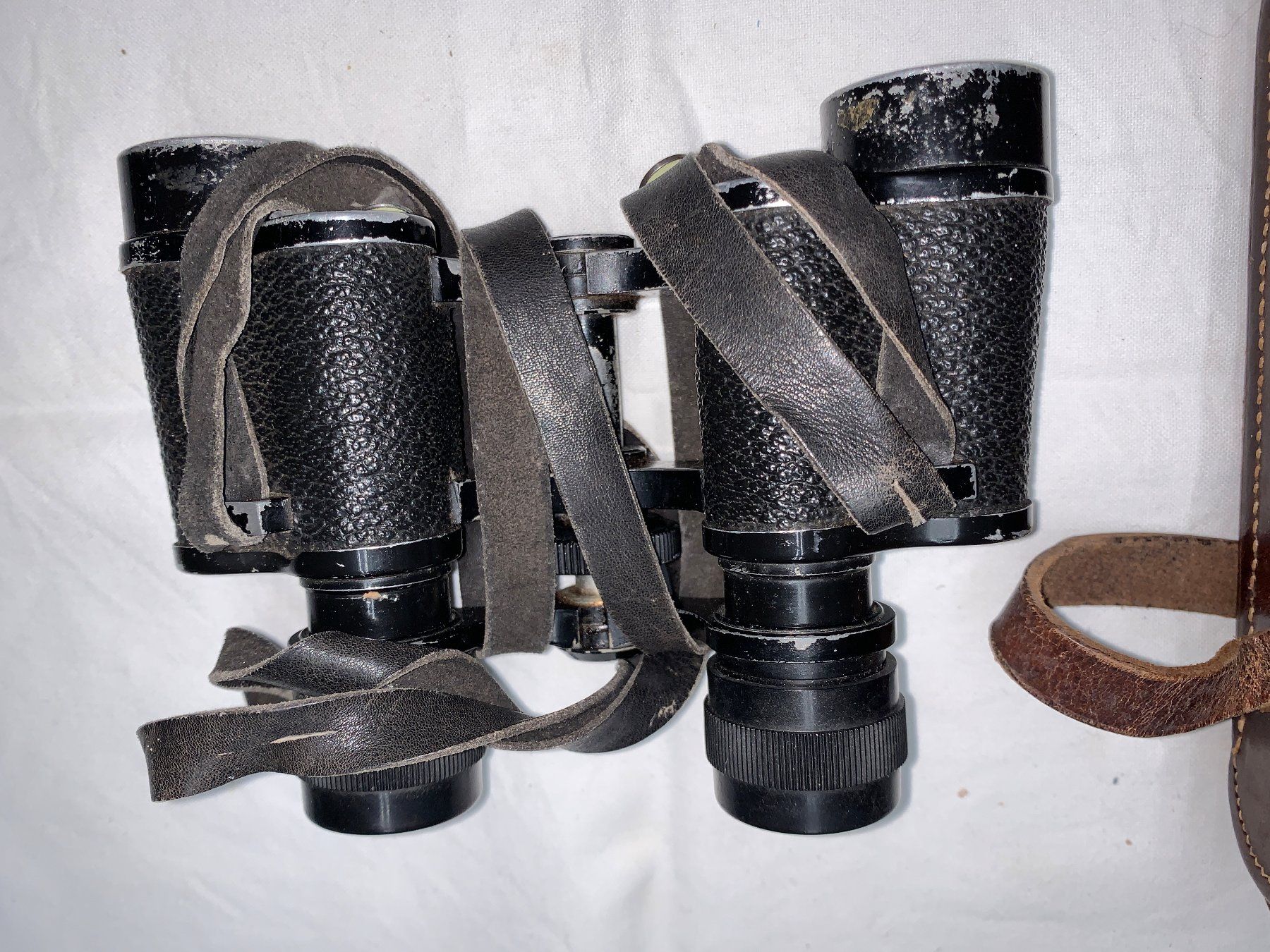 Feldstecher: Fernglas mit Ledertasche Gebraucht – Gebraucht aus Rickenbach SZ von Frickler 1
