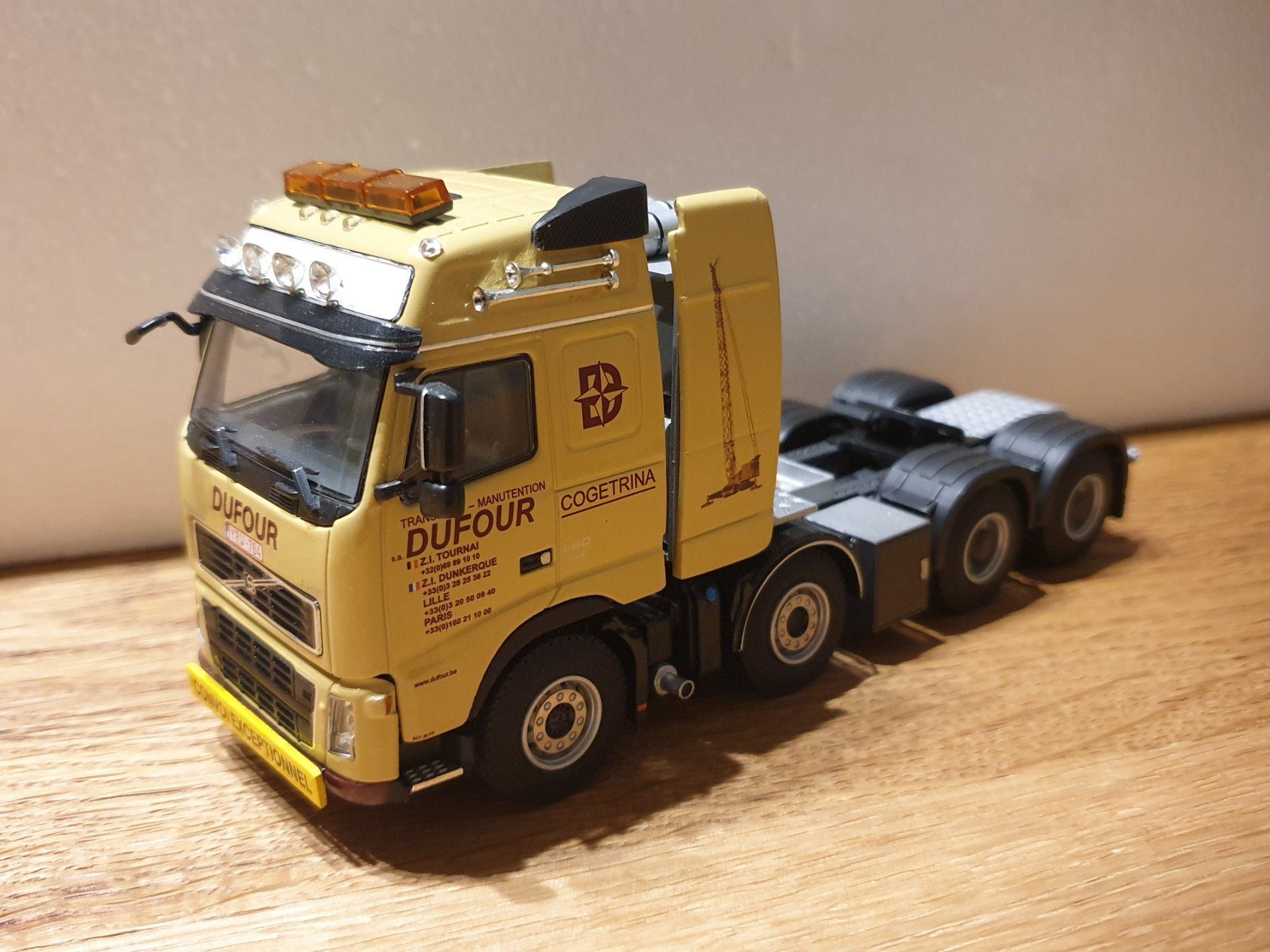 WSI Models Kit di modellismo & Modellini statici: Volvo Dufour mit Teletrailer TOP OVP – Nuovo e nell'imballaggio originale da Baar venduto da Liebherrbagger 1