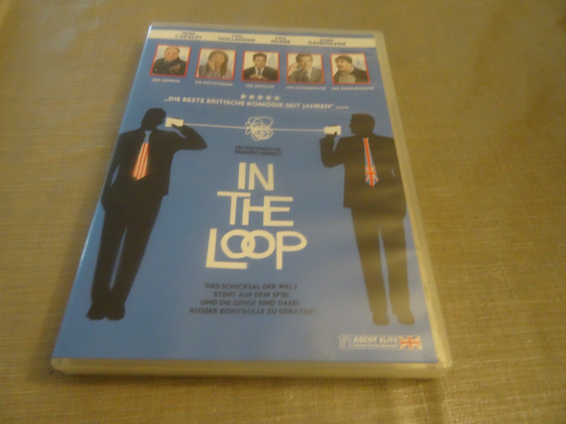 Tutti i DVDs: In The Loop DVD Kabinett ausser Kontroller – Usato da Olten venduto da Disc-Verkauf