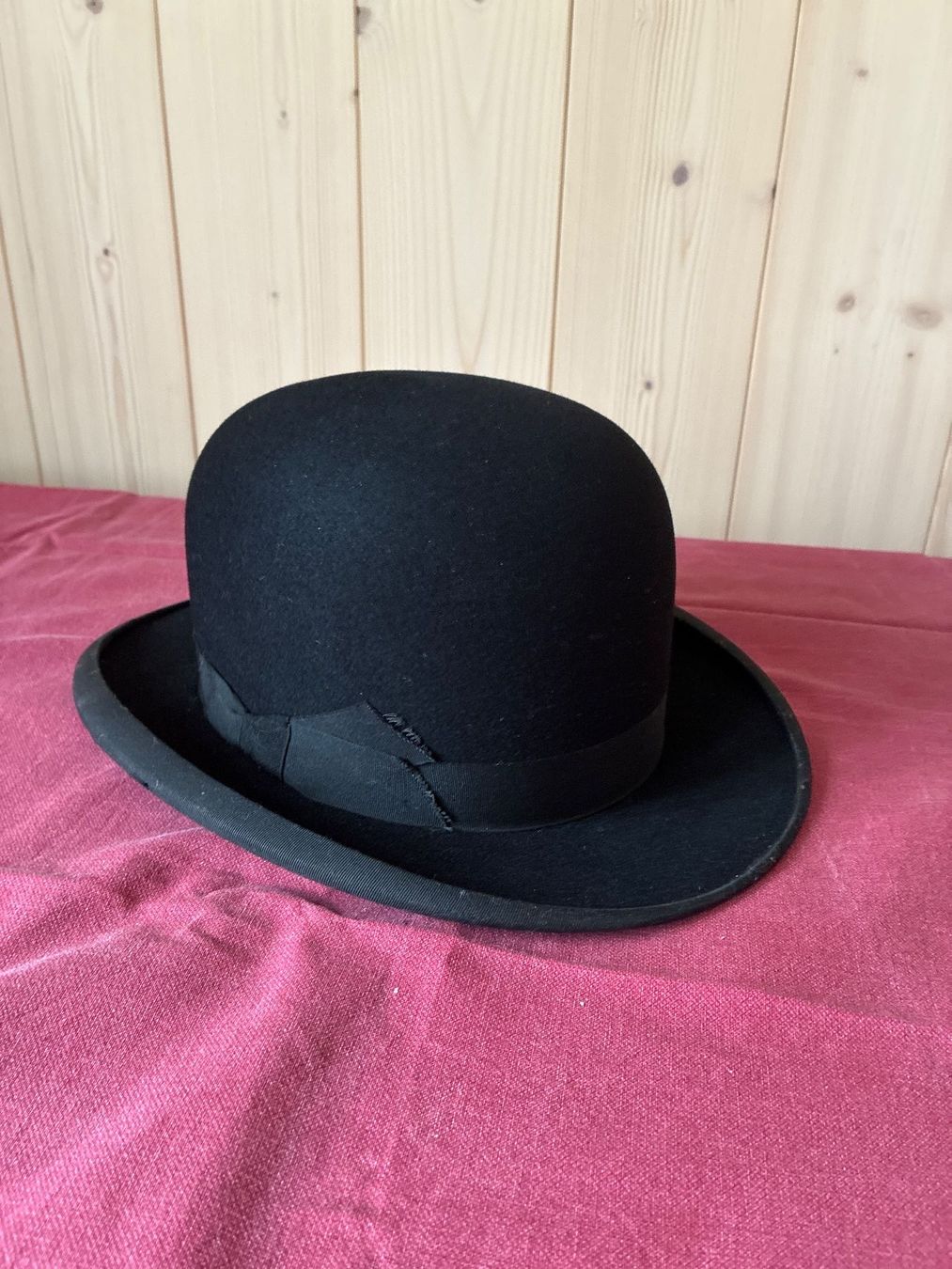 Hüte, Mützen & Caps: Melone Hut – Gebraucht aus Guggisberg von Wintschi