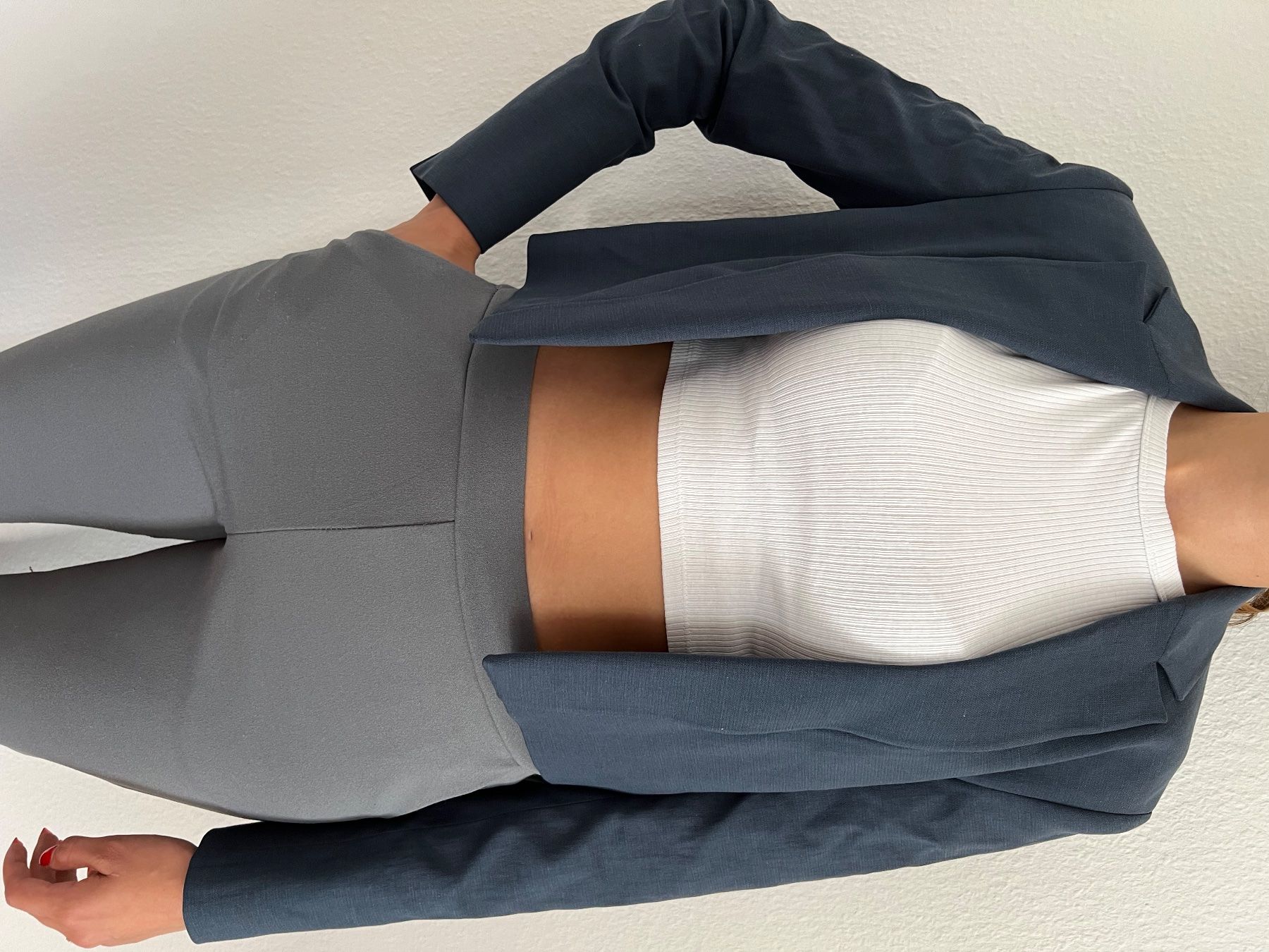 Comma Completi & Tailleur: COMMA Damenblazer Gr. 42Kurzblazer blau – Nuovo e nell'imballaggio originale da Siebnen venduto da toshi123 6
