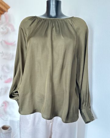 NEUW 💜 Gr M Satin Bluse H & M