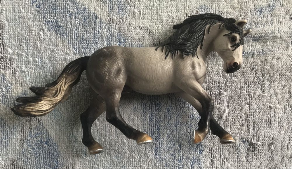 Schleich Spielzeuge: SCHLEICH PFERD – Gebraucht aus Ostermundigen von crazy-horse-1840